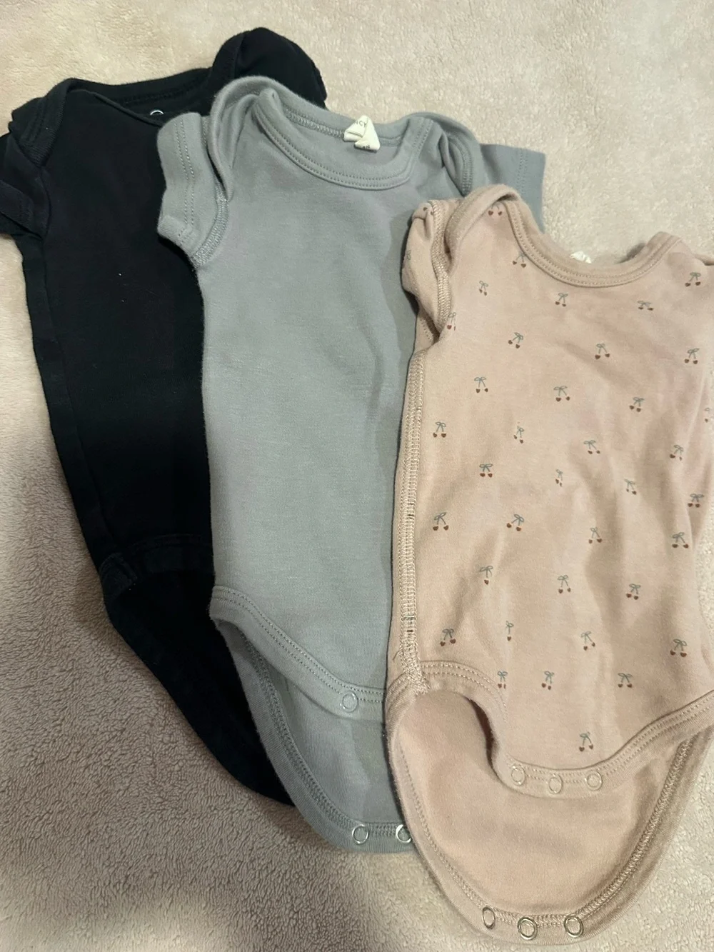 Quincy Mae 3-Pack Short Sleeve Bodysuits - Black, Gray, Blush Floral